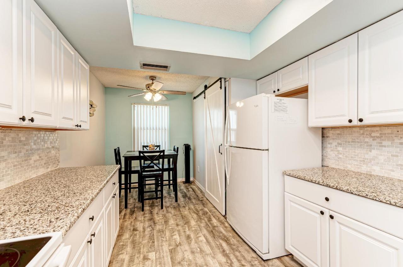 Anna Maria Island Beach Waves Bradenton Beach Exterior photo