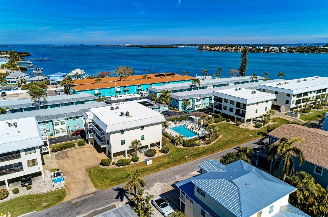 Anna Maria Island Beach Waves Bradenton Beach Exterior photo